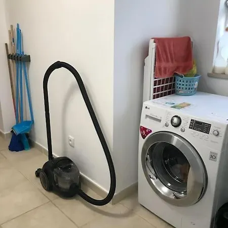 Magnifique Piscine Proche De La