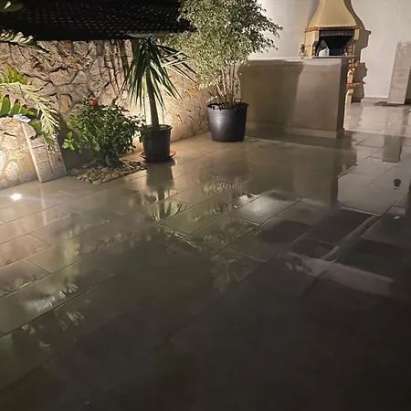 Magnifique Piscine Proche De La Vila *