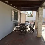 Magnifique Piscine Proche De La Quelfes