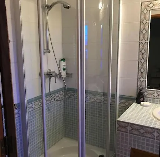 Magnifique Piscine Proche De La