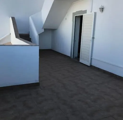 Willa Magnifique Piscine Proche De La Quelfes