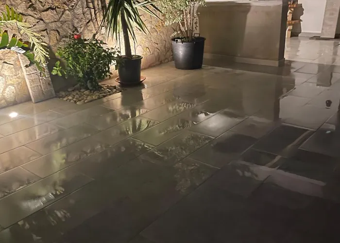 Magnifique Piscine Proche De La Willa *